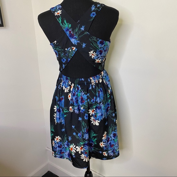 Band of Gypsies Dress 049 - Picture 2 of 7